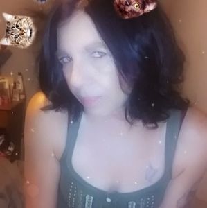 Meet your Posher, Katrina